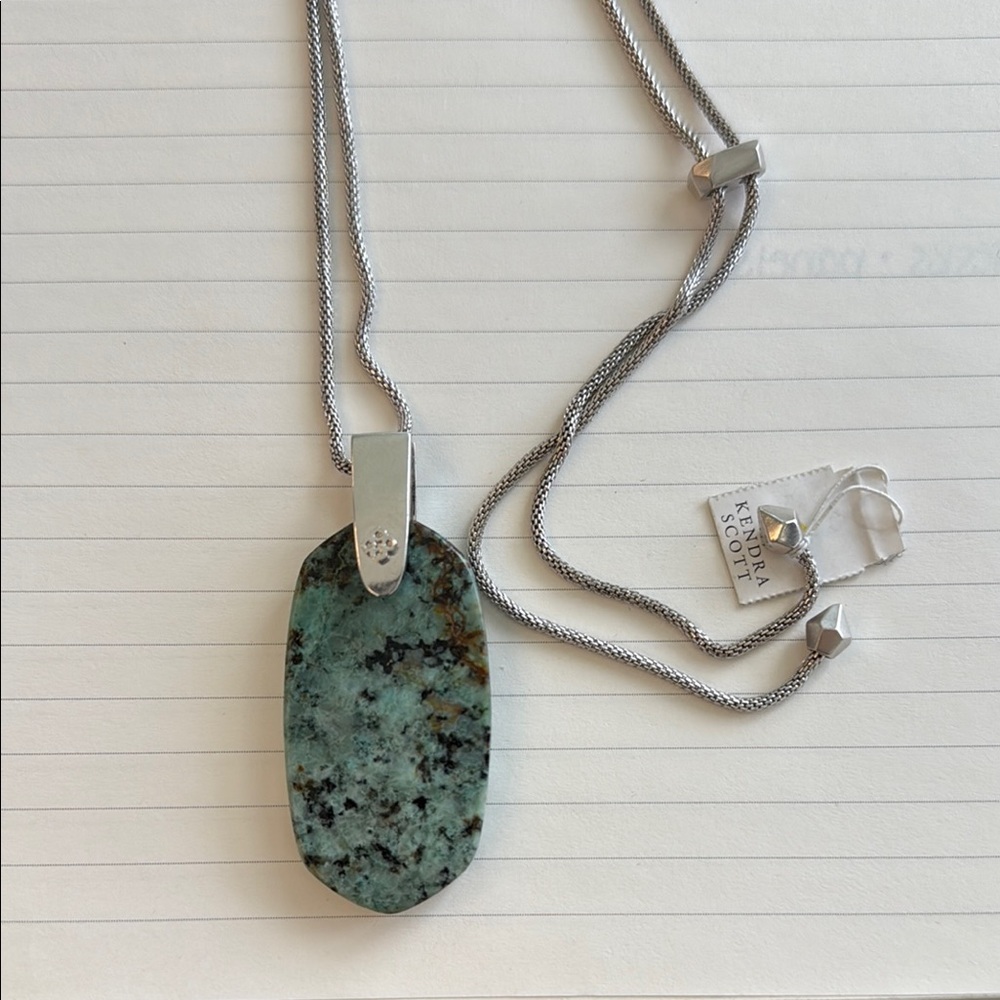 Kendra Scott Silver and Green Pendant Necklace